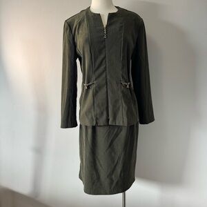 Vintage Sag Harbor Dark Green Blazer and Skirt Ensemble. 10Petite